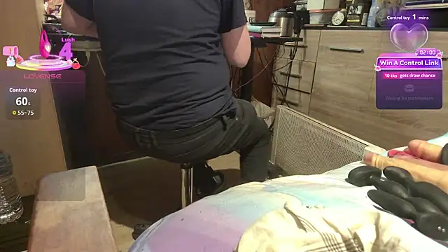 misteryman1956 online show from April 24, 5:21 am