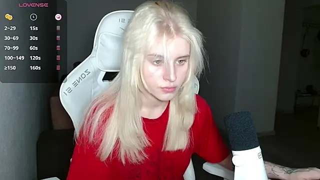 LizaKisses online show from September 22, 11:45 am