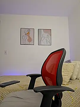 Snapshot of VictoriaEvaans_ chatting on December 24, 10:17 pm VictoriaEvaans online show from December 24, 10:17 pm