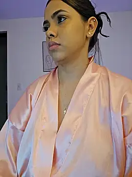 Snapshot of VictoriaEvaans_ chatting on February 8, 1:11 am VictoriaEvaans online show from February 8, 1:11 am