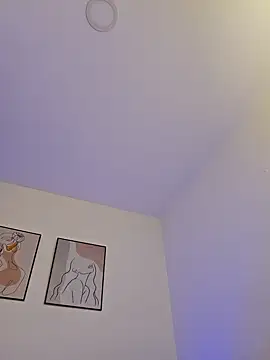 Snapshot of VictoriaEvaans_ chatting on February 20, 1:25 am VictoriaEvaans online show from February 20, 1:25 am