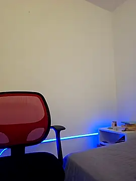 Snapshot of VictoriaEvaans_ chatting on October 18, 10:10 pm VictoriaEvaans online show from October 18, 10:10 pm