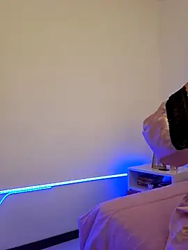 Snapshot of VictoriaEvaans_ chatting on December 2, 9:54 pm VictoriaEvaans online show from December 2, 9:54 pm