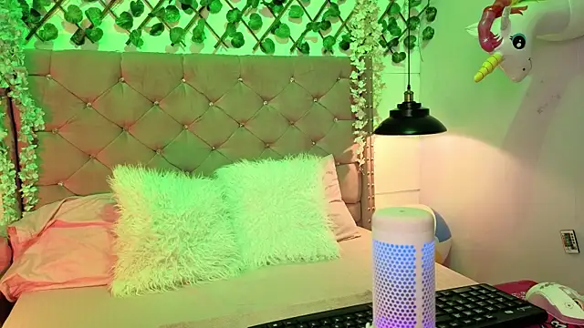 lauren evans96 online show from February 21, 3:18 am