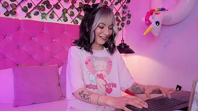 lauren evans96 online show from March 8, 3:54 am