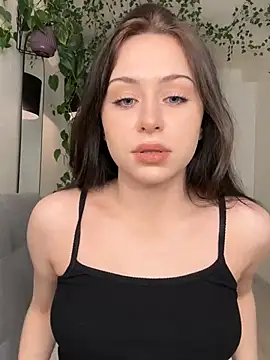  SweetCandyy online show from December 4, 9:24 pm