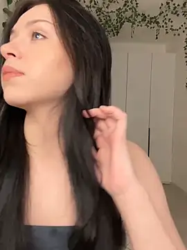  SweetCandyy online show from December 13, 9:20 pm