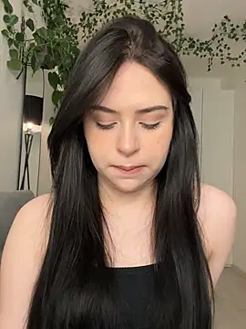  SweetCandyy online show from February 18, 9:31 pm