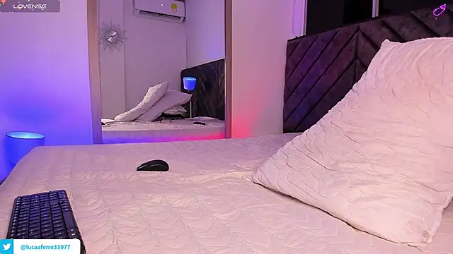 Luca ferrer  online show from February 9, 7:38 am