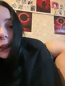 Snapshot of Pepe-pupu chatting on February 18, 11:33 am Pepe-pupu online show from February 18, 11:33 am