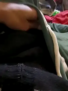 Snapshot of HammeryourVagina chatting on December 27, 5:05 pm HammeryourVagina online show from December 27, 5:05 pm