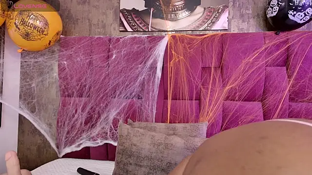 Snapshot of nicole__parker1 chatting on October 29, 7:04 pm nicole parker1 online show from October 29, 7:04 pm