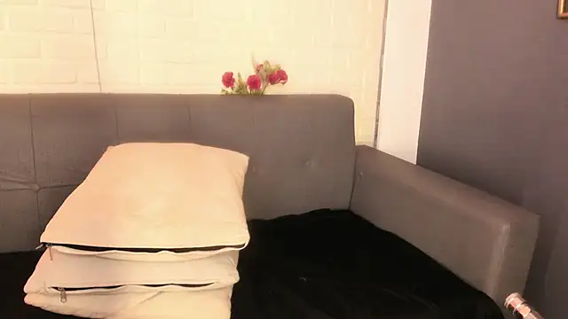 karina gomez 18 online show from November 15, 11:40 am