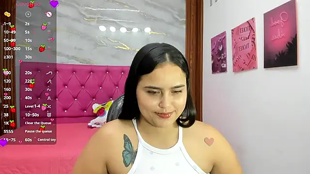 Snapshot of Helen_russo chatting on July 5, 10:39 pm Helen russo online show from July 5, 10:39 pm