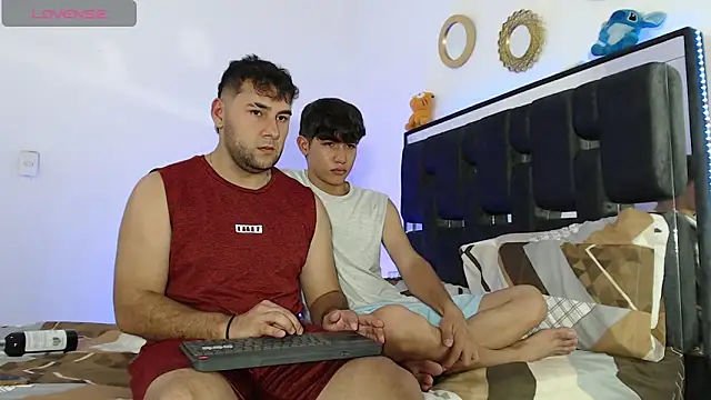 Snapshot of Valerio_22 chatting on November 12, 1:17 am Valerio 22 online show from November 12, 1:17 am