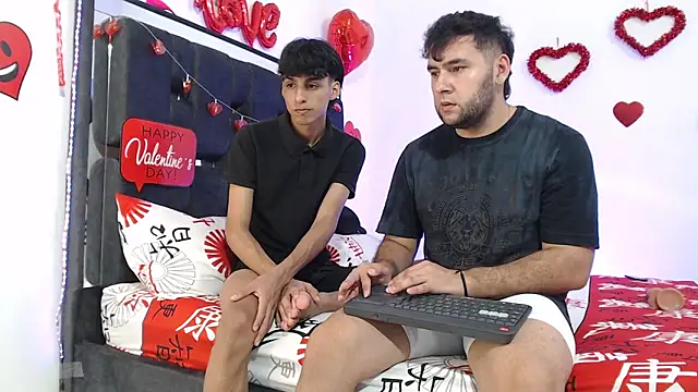 Snapshot of Valerio_22 chatting on February 17, 11:11 pm Valerio 22 online show from February 17, 11:11 pm