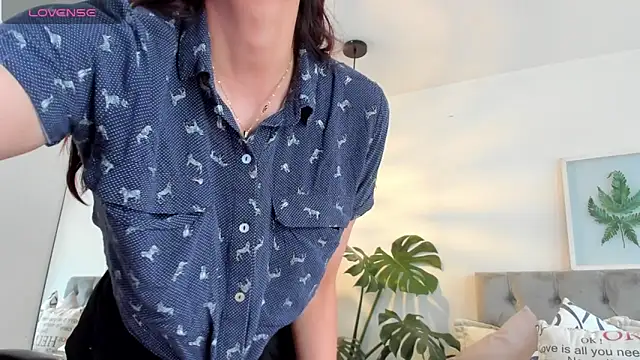 Snapshot of Nami_sunny chatting on November 8, 7:12 pm Nami sunny online show from November 8, 7:12 pm