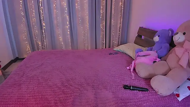 Dollyaa online show from March 6, 1:40 pm