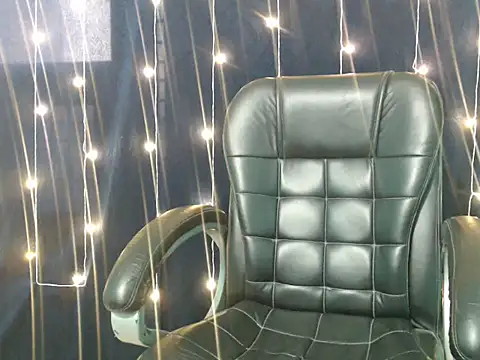 Yashi online show from October 31, 10:49 am