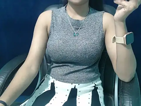 Yashi online show from December 3, 3:32 pm