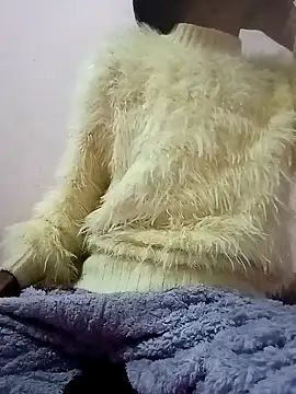 zoya khan25 online show from January 9, 1:02 pm