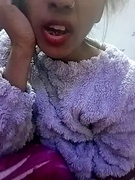 zoya khan25 online show from January 13, 4:08 pm