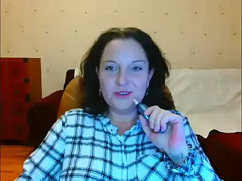 Alice3694 online show from January 25, 4:02 am