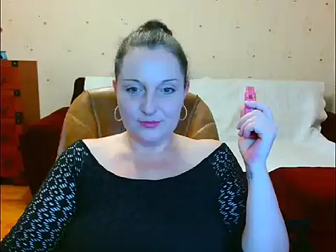 Alice3694 online show from February 14, 7:59 am