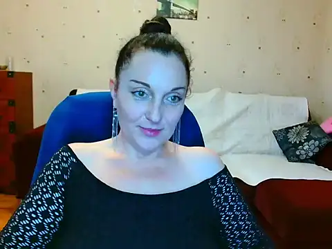Alice3694 online show from March 31, 6:36 am