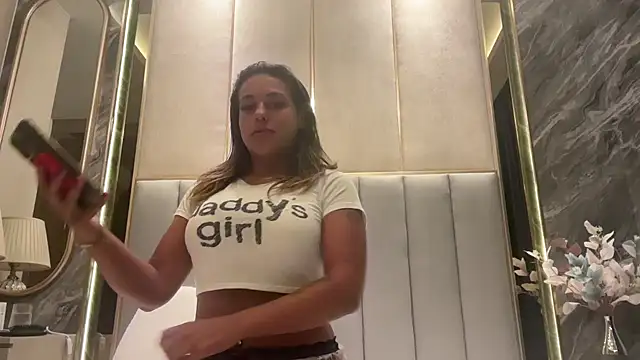 Dif-tjejen online show from February 9, 8:02 pm