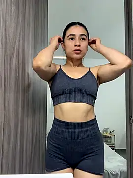 Snapshot of ChloeTurner_ chatting on November 18, 6:12 pm ChloeTurner online show from November 18, 6:12 pm