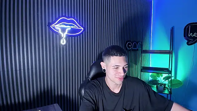 Jefer rick  online show from March 13, 12:45 pm