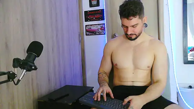 Aaron kwok28 online show from January 8, 12:57 am