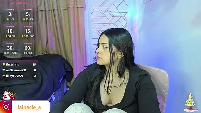 Snapshot of _laina_ chatting on December 19, 9:51 am laina online show from December 19, 9:51 am