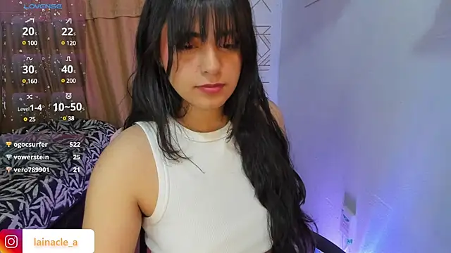 Snapshot of _laina_ chatting on March 15, 9:30 am laina online show from March 15, 9:30 am