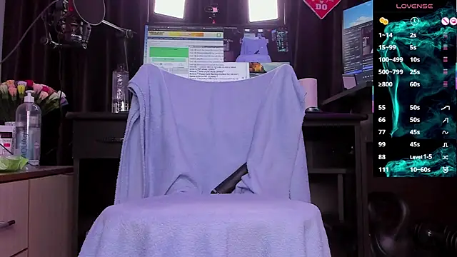 Raissa sky26 online show from March 2, 3:34 am