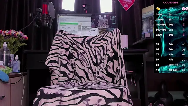 Raissa sky26 online show from July 6, 2:41 am
