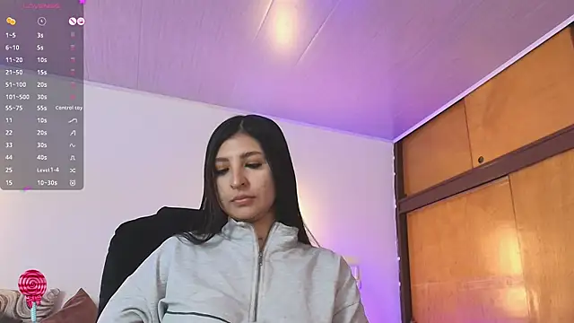Snapshot of _gaby2 chatting on July 7, 11:47 am gaby2 online show from July 7, 11:47 am