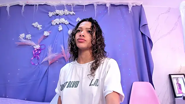 BritneyCollins online show from October 30, 11:55 am