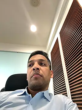 Snapshot of a4ashes chatting on October 16, 10:27 am a4ashes online show from October 16, 10:27 am