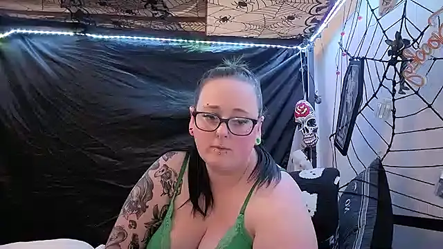 Snapshot of Bunny_Cummings chatting on January 11, 11:54 pm Bunny Cummings online show from January 11, 11:54 pm