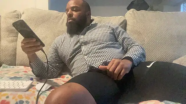 Snapshot of Bbcfun44 chatting on December 4, 10:51 pm Bbcfun44 online show from December 4, 10:51 pm