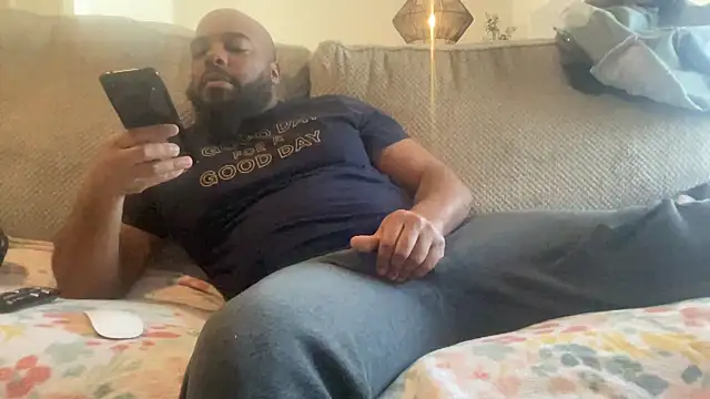 Snapshot of Bbcfun44 chatting on December 18, 6:57 pm Bbcfun44 online show from December 18, 6:57 pm