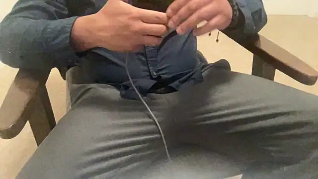 Snapshot of Bbcfun44 chatting on December 28, 4:41 am Bbcfun44 online show from December 28, 4:41 am