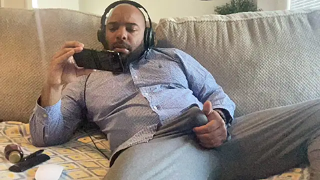 Snapshot of Bbcfun44 chatting on January 6, 6:31 pm Bbcfun44 online show from January 6, 6:31 pm