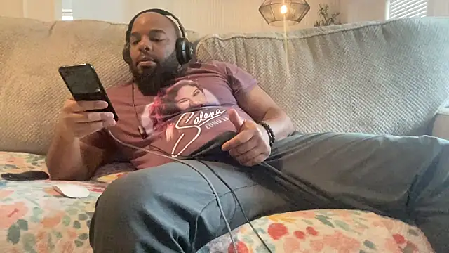 Snapshot of Bbcfun44 chatting on January 17, 3:00 pm Bbcfun44 online show from January 17, 3:00 pm