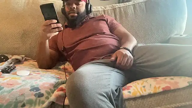 Snapshot of Bbcfun44 chatting on January 22, 3:29 pm Bbcfun44 online show from January 22, 3:29 pm