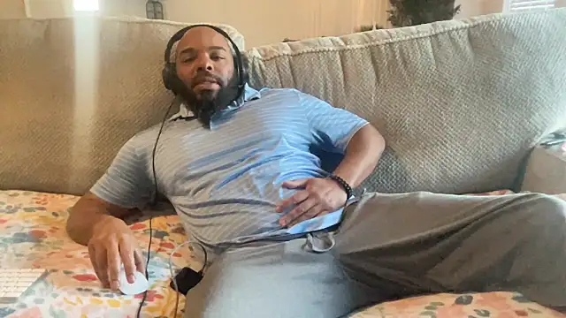 Snapshot of Bbcfun44 chatting on January 23, 3:22 pm Bbcfun44 online show from January 23, 3:22 pm