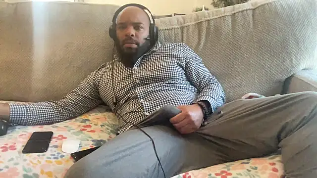 Snapshot of Bbcfun44 chatting on January 23, 8:02 pm Bbcfun44 online show from January 23, 8:02 pm