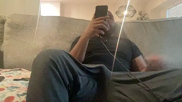 Snapshot of Bbcfun44 chatting on January 29, 10:43 pm Bbcfun44 online show from January 29, 10:43 pm